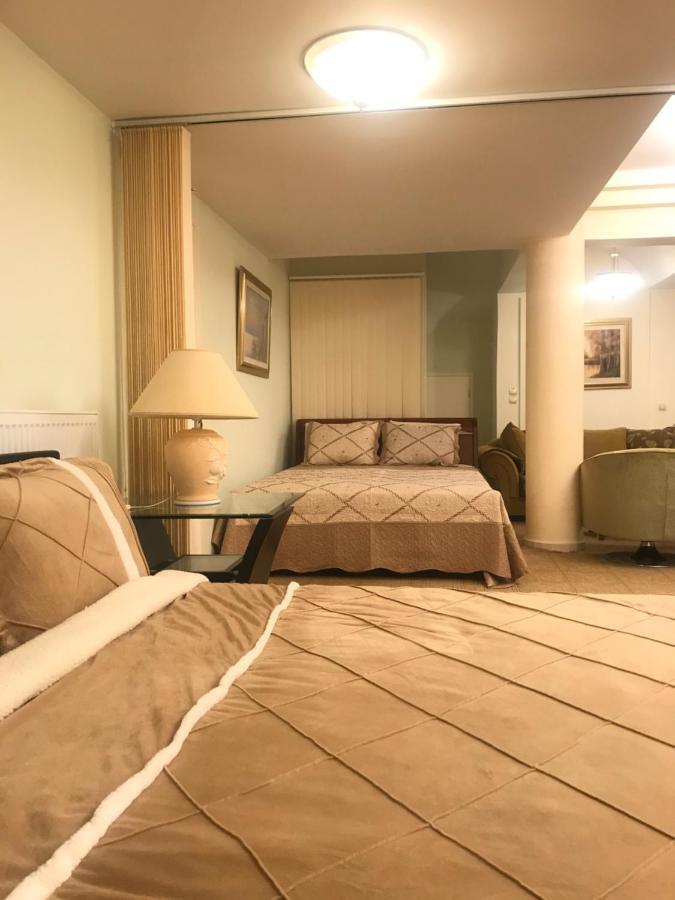 אתונה Wonderful Playroom Apartment מראה חיצוני תמונה
